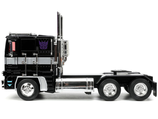 Decepticon Nemesis Prime with Robot on Chassis "Transformers" TV Series "Hollywood Rides" Series 1/24 Diecast Model by Jada - Image 3